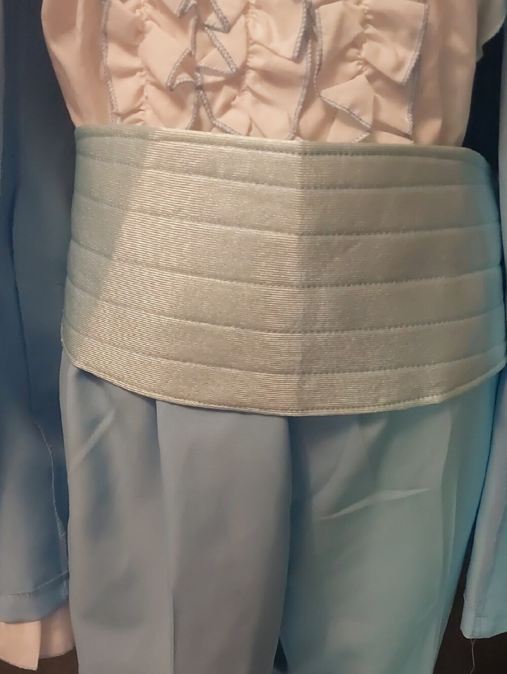 Light Blue Dumb And Dumber Costume Tuxedo Set with Ruffled Shirt and Top Hat - Picture 6 of 16